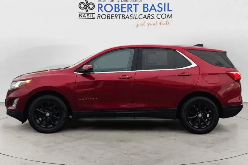 2020 Chevrolet Equinox LT photo 1