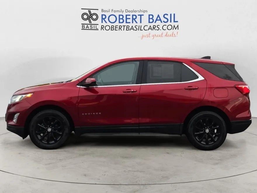 2020 Chevrolet Equinox LT photo 1