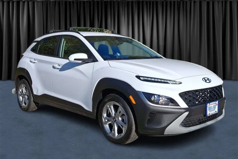 2023 Hyundai Kona SEL photo 1