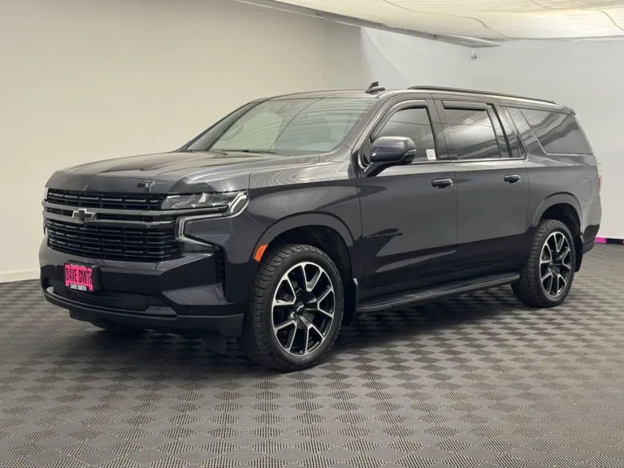 2022 Chevrolet Suburban 1500 RST photo 1