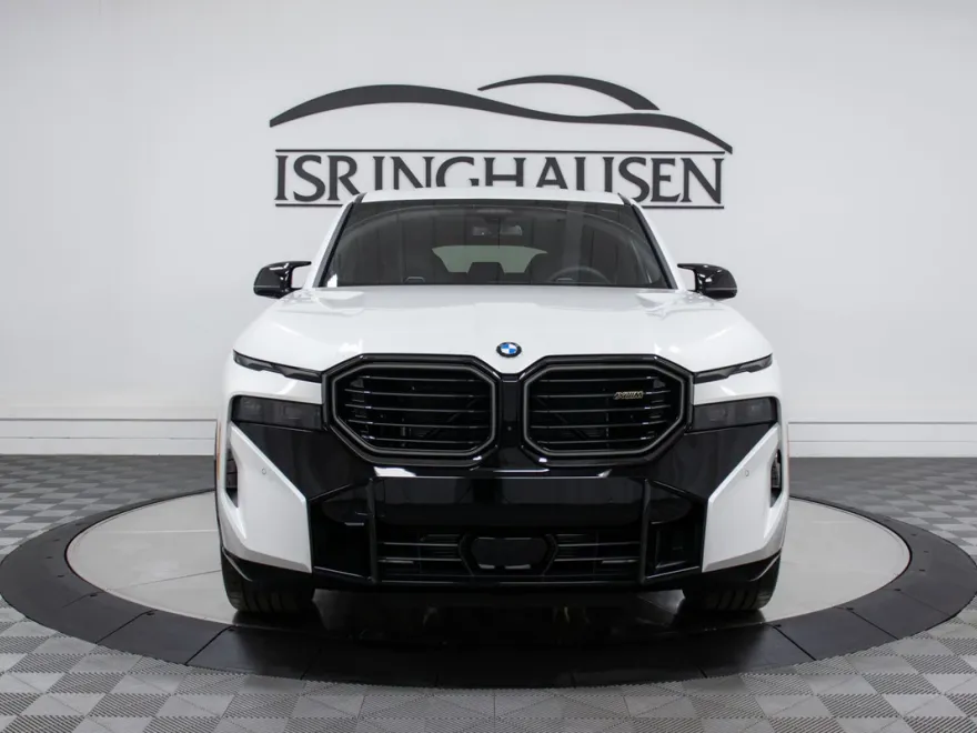 2025 Bmw XM photo 2