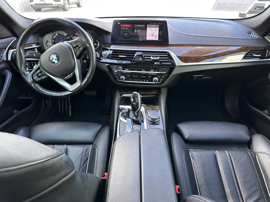 2018 Bmw 530i Sedan photo 1