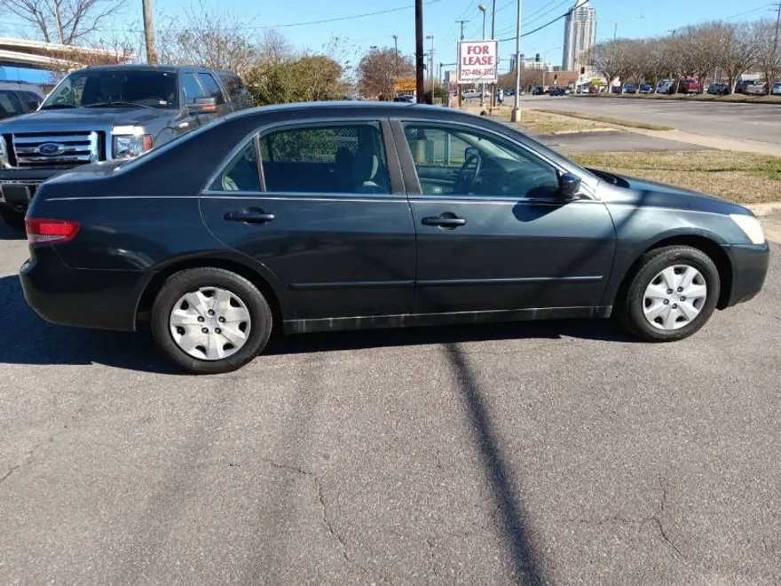 2004 Honda Accord LX photo 1