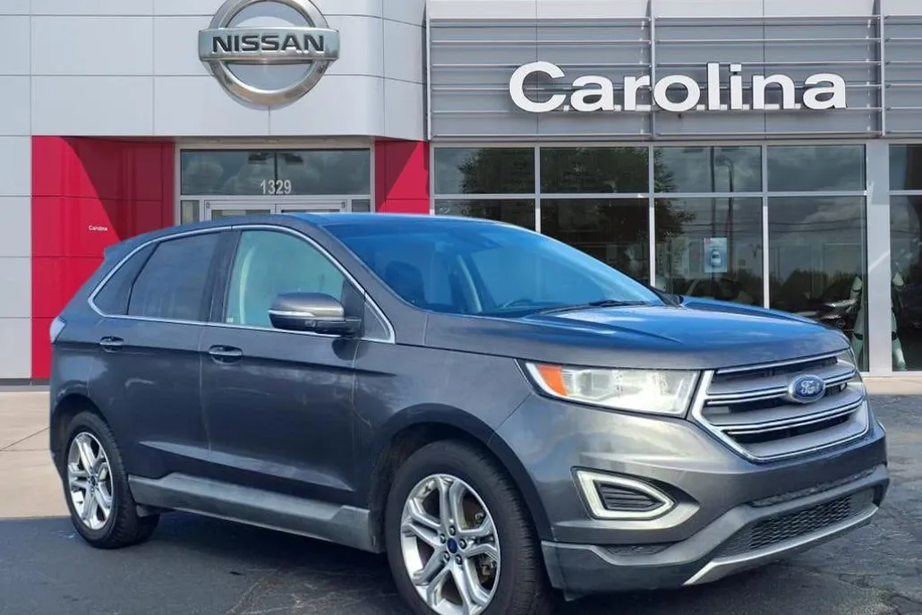 2018 Ford Edge Titanium photo 1