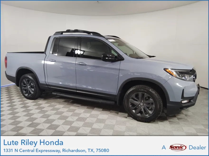 2025 Honda Ridgeline Sport photo 1