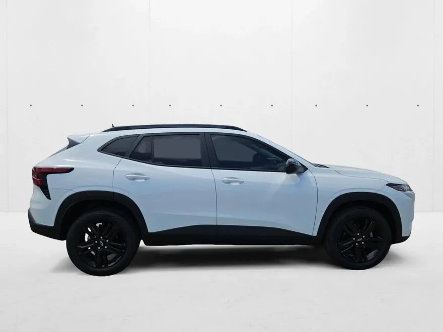 2025 Chevrolet Trax ACTIV photo 1