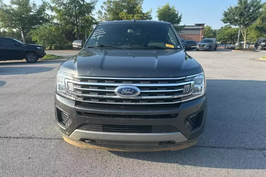 2021 Ford Expedition XLT photo 1