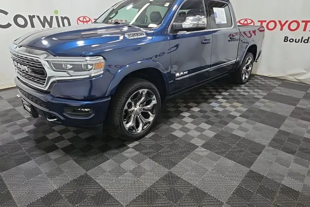 2023 Ram 1500 Limited photo 1