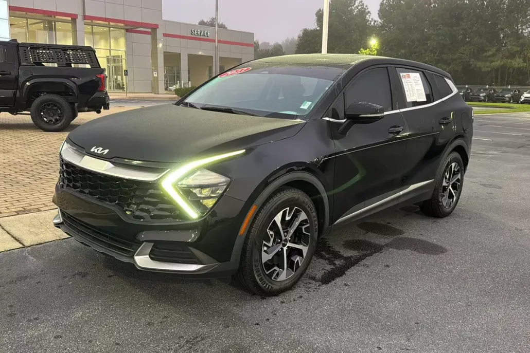 2023 Kia Sportage EX photo 1