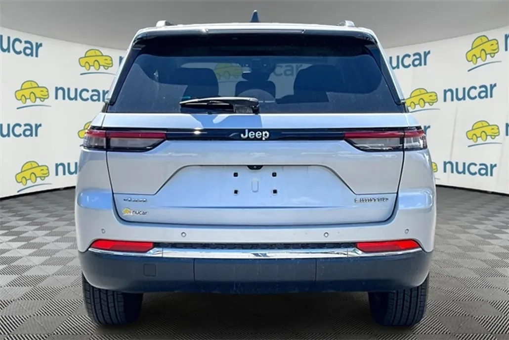 2022 Jeep Grand Cherokee Limited photo 1