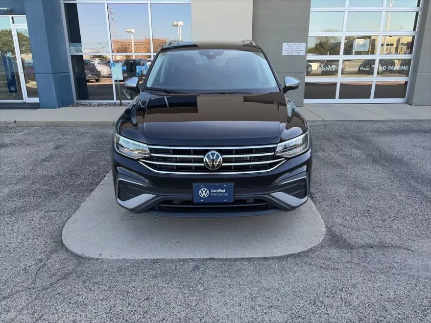 2024 Volkswagen Tiguan Wolfsburg Edition photo 1