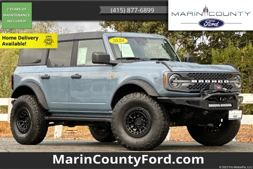2024 Ford Bronco Badlands photo 1