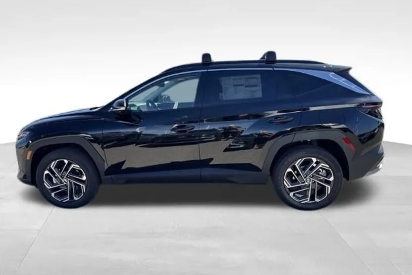 2025 Hyundai Tucson Hybrid Limited photo 1