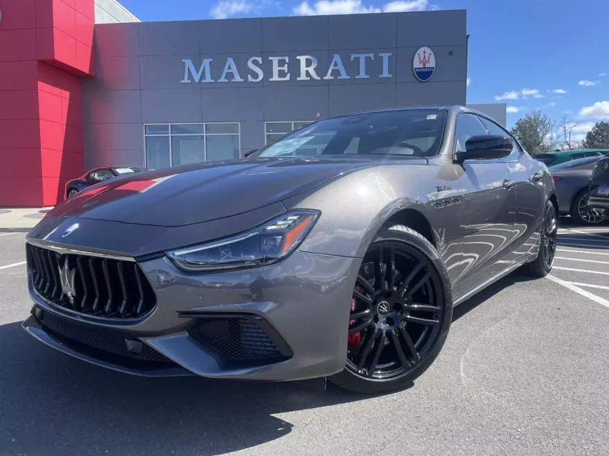 2024 Maserati Ghibli Modena Q4 photo 1