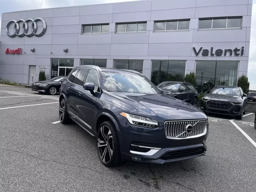 2024 Volvo XC90 Ultimate photo 1