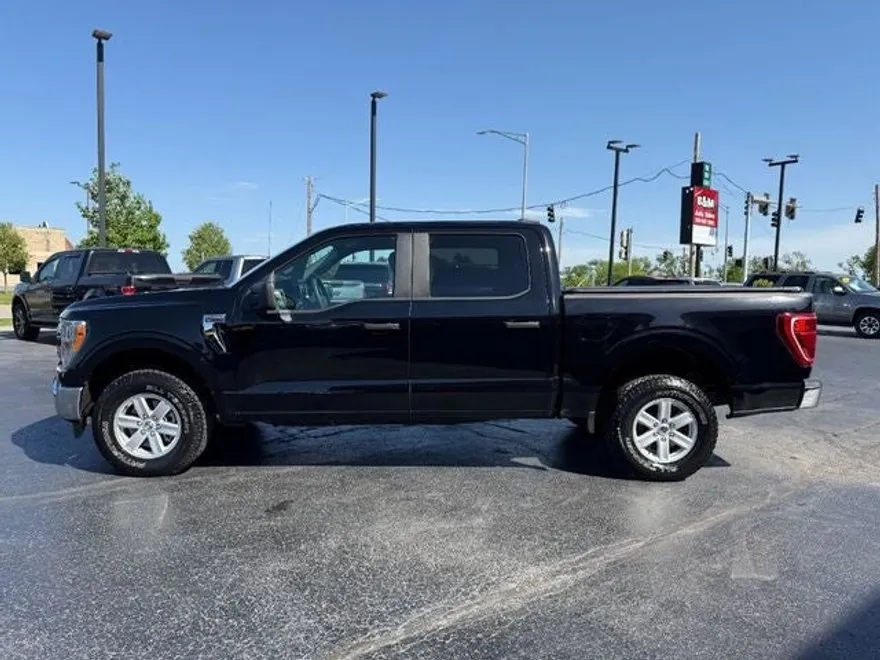 2021 Ford F-150 XLT photo 1