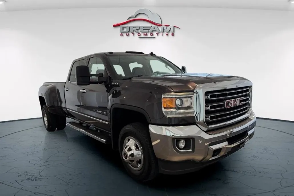 2015 Gmc Sierra SLT photo 1