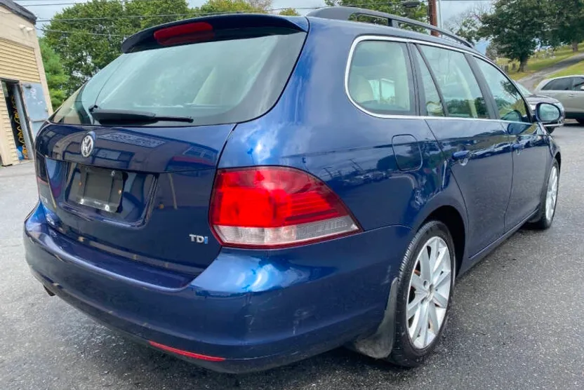 2013 Volkswagen Jetta SportWagen photo 1