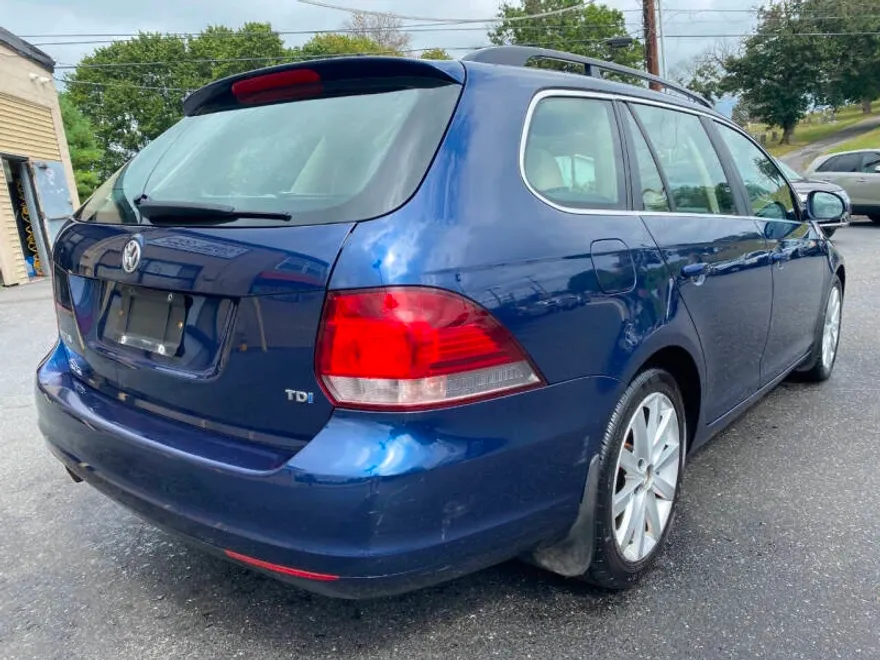 2013 Volkswagen Jetta SportWagen photo 1
