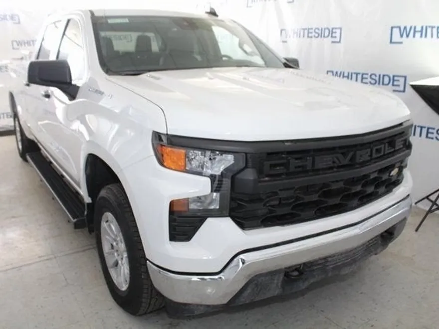 2024 Chevrolet Silverado 1500 photo 1