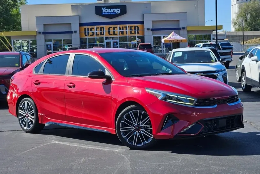 2022 Kia Forte GT photo 1