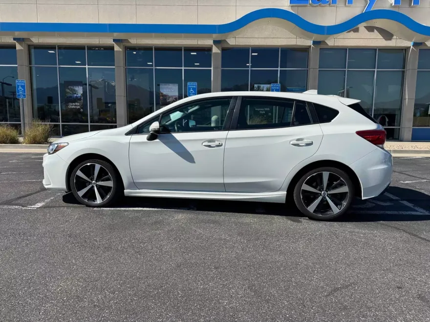 2018 Subaru Impreza Sport photo 1