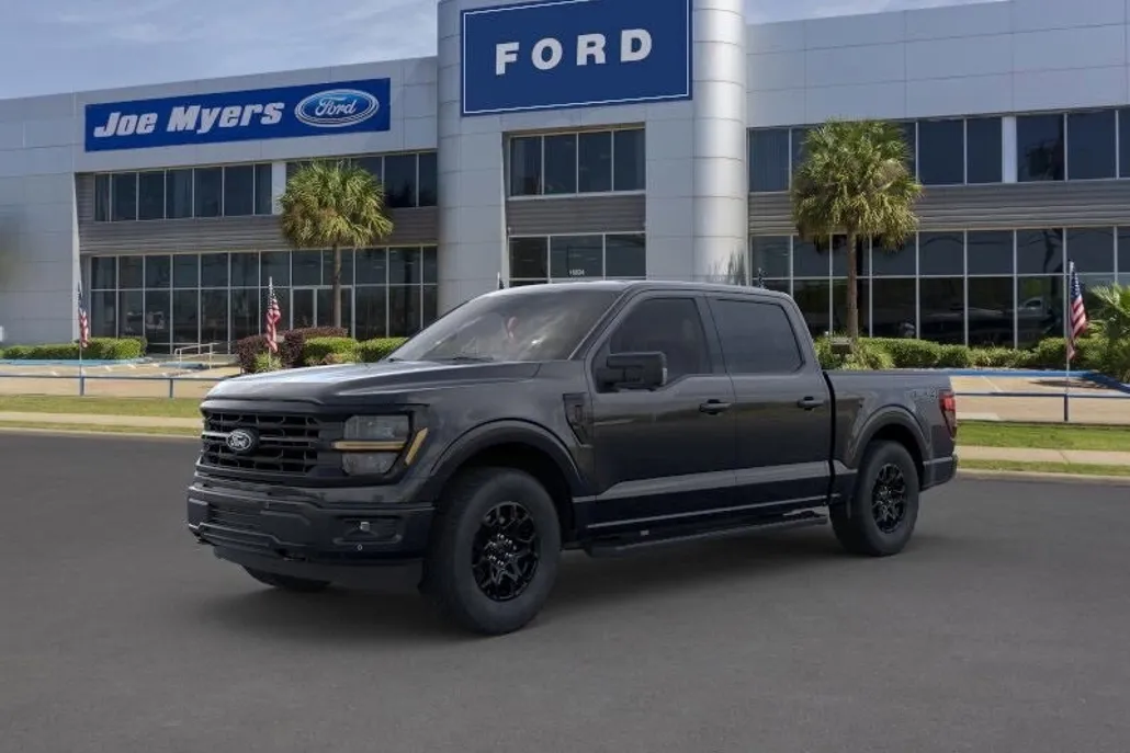 2025 Ford F-150 XLT photo 1