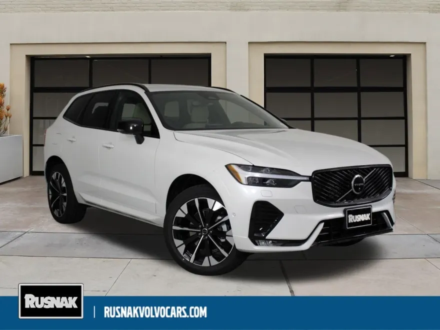 2026 Volvo XC60 B5 Plus photo 1