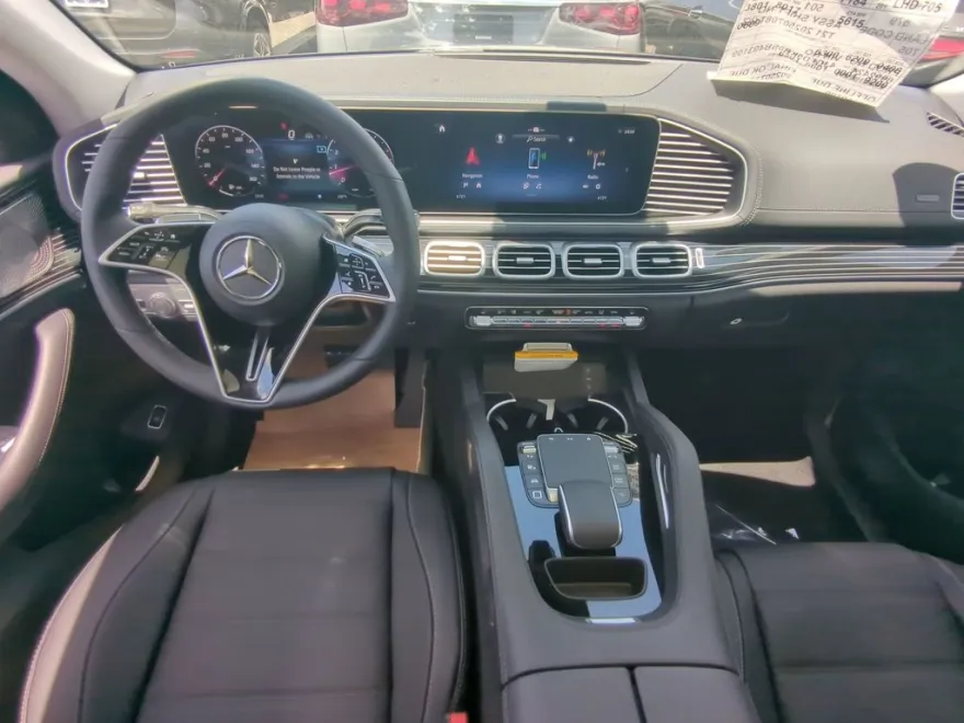 2025 Mercedes Benz GLE 450 4MATIC photo 1