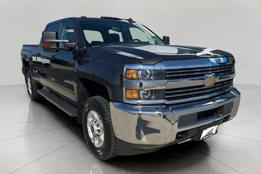 2015 Chevrolet Silverado 2500HD LT photo 1