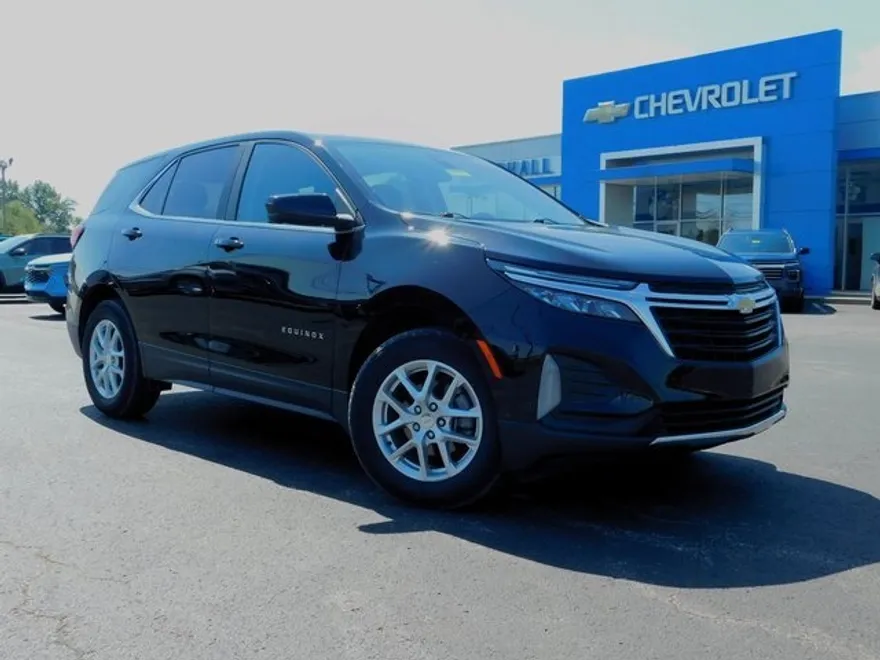 2022 Chevrolet Equinox LT photo 1