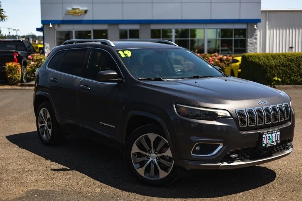 2019 Jeep Cherokee Overland photo 1