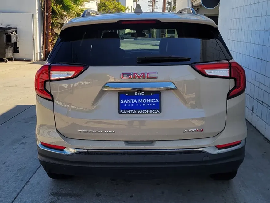 2022 Gmc Terrain AT4 photo 1
