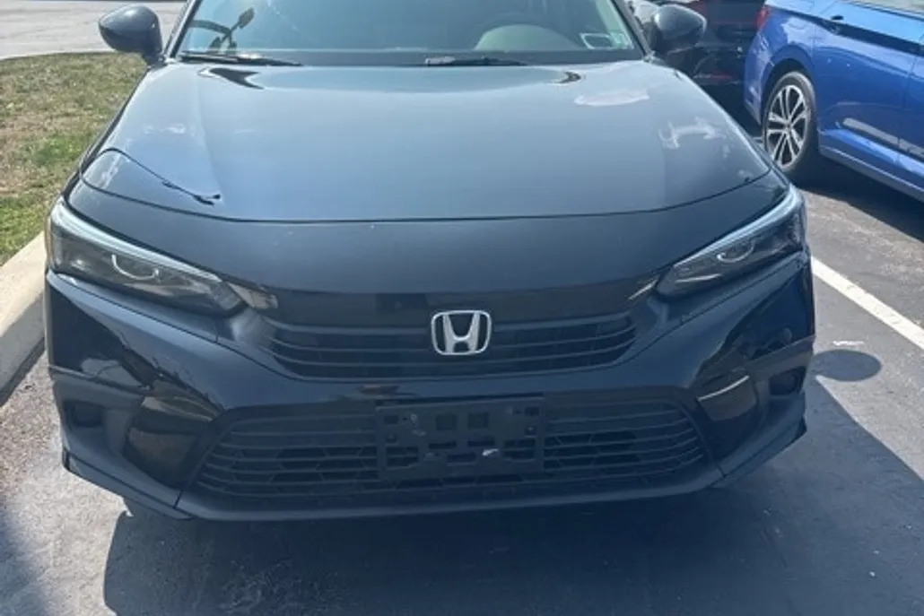 2022 Honda Civic LX photo 1