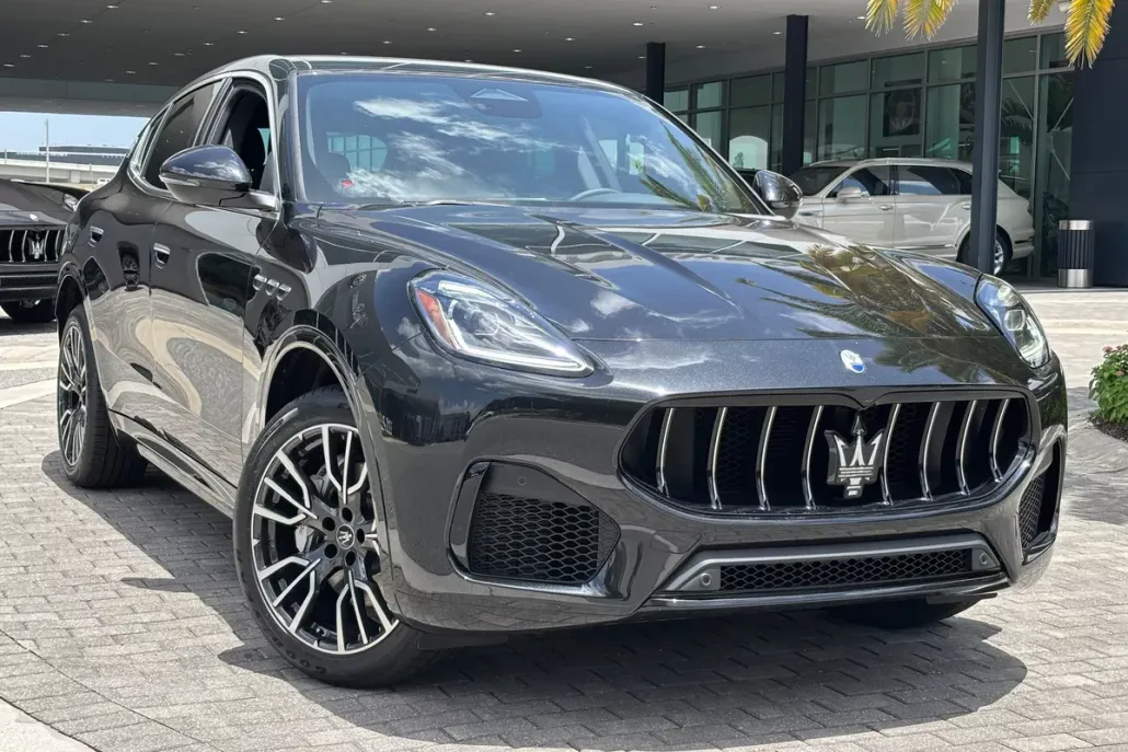 2025 Maserati Grecale photo 1