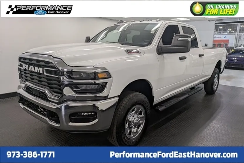 2025 Ram 2500 Tradesman photo 1