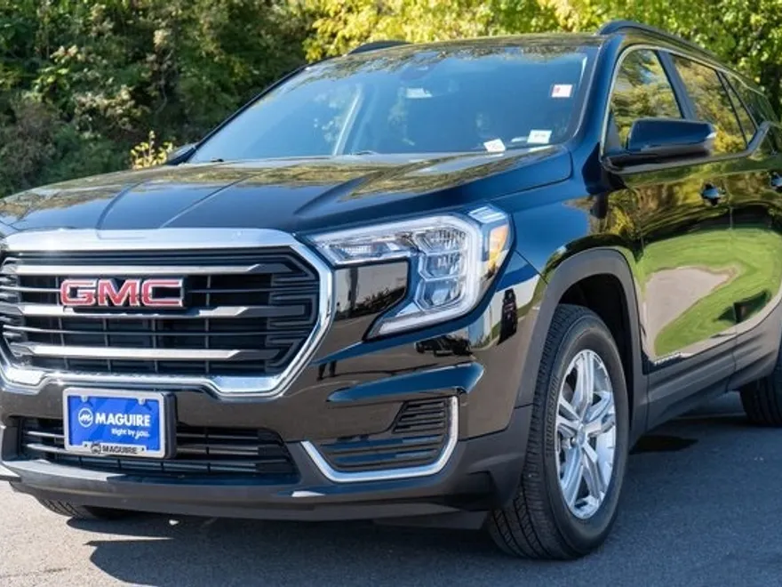 2022 Gmc Terrain SLE photo 1
