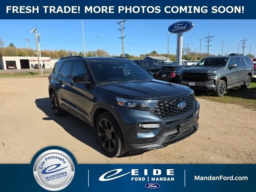2023 Ford Explorer ST-Line photo 1