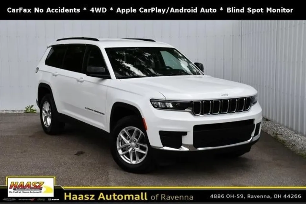 2023 Jeep Grand Cherokee Laredo Altitude photo 1