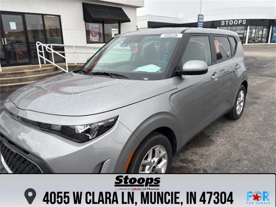 2024 Kia Soul LX photo 1