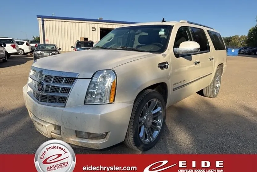 2013 Cadillac Escalade ESV Platinum photo 1