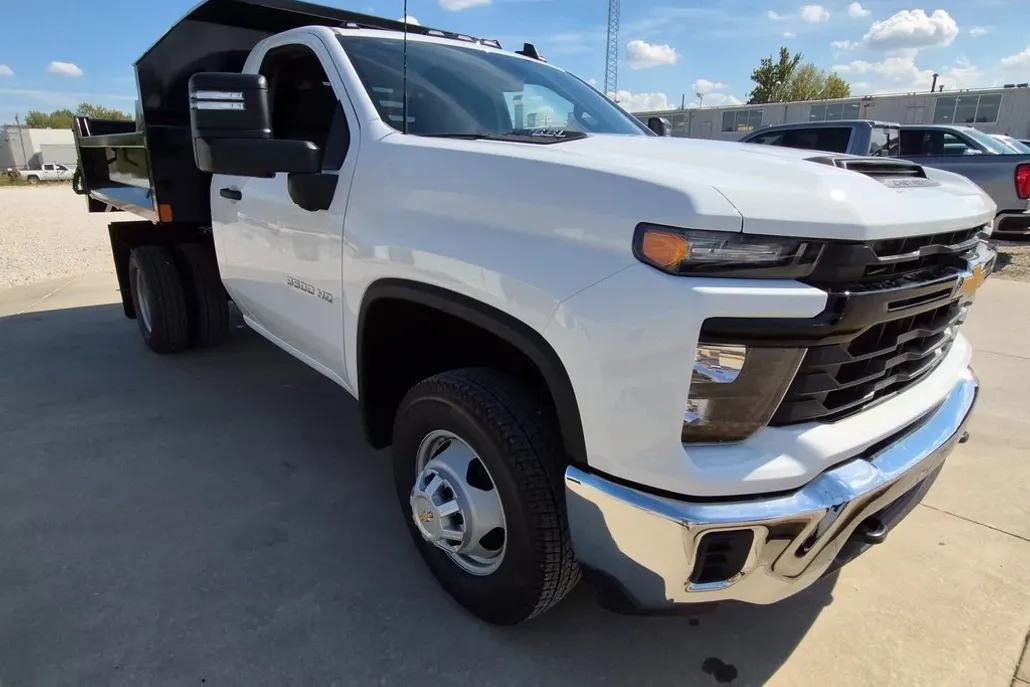 2025 Chevrolet Silverado 3500HD Work Truck photo 1