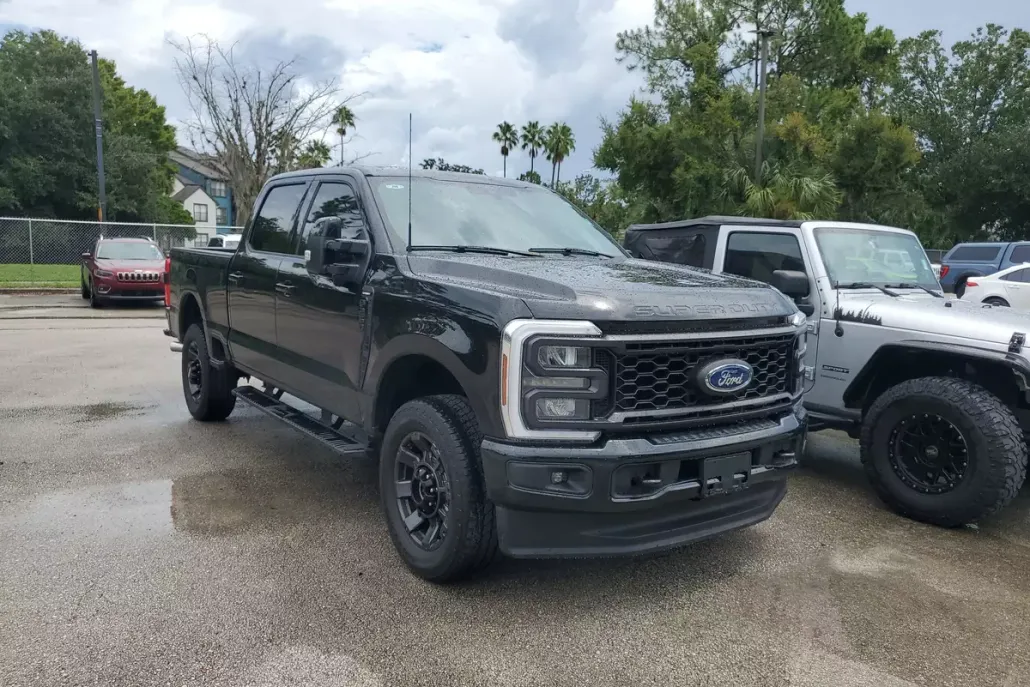 2024 Ford F-250 Lariat photo 1