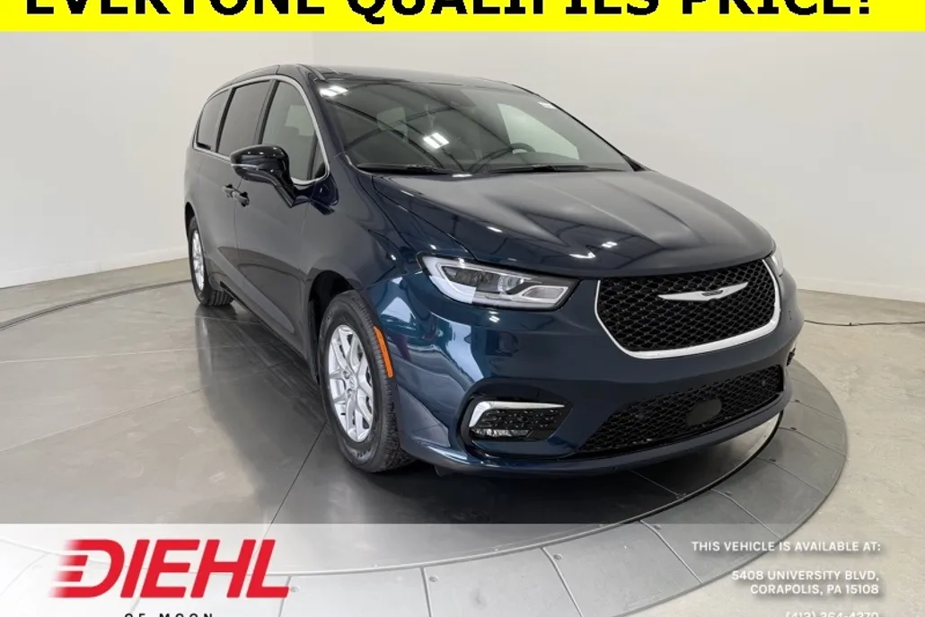 2025 Chrysler Pacifica photo 1
