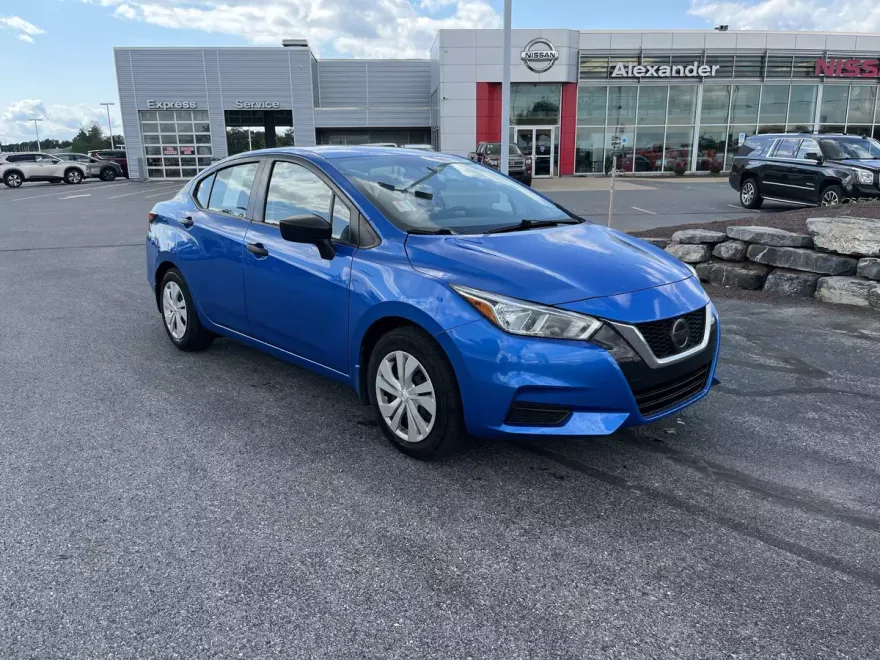 2021 Nissan Versa 1.6 S photo 1