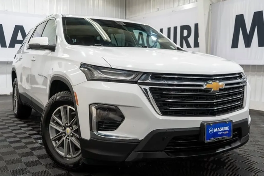 2023 Chevrolet Traverse Cloth photo 1