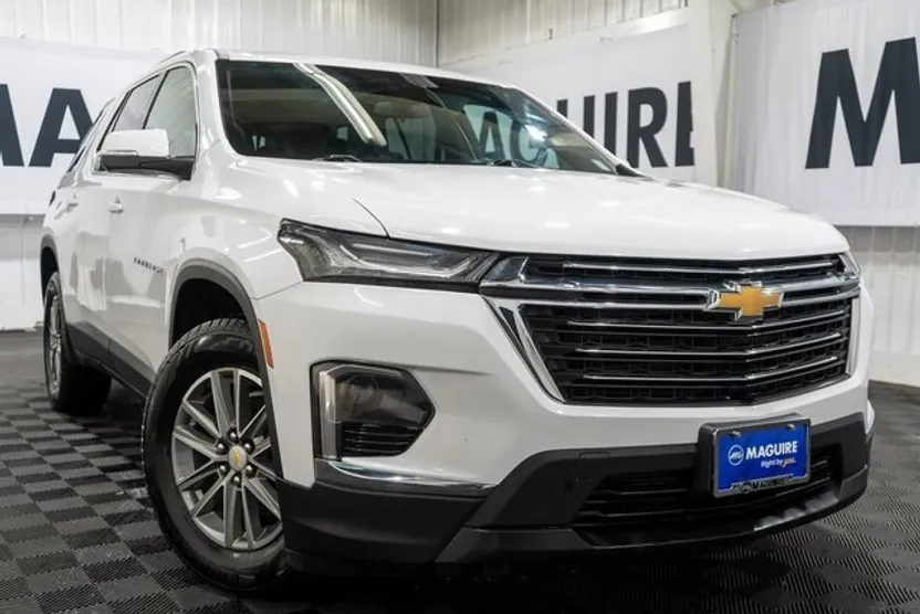 2023 Chevrolet Traverse Cloth photo 1