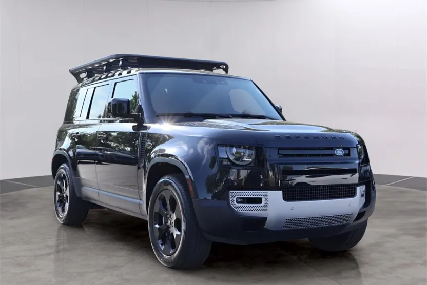 2024 Land Rover Defender 110 S photo 1