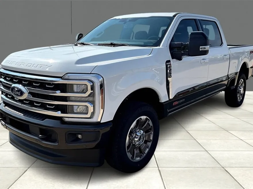 2025 Ford F-250 photo 1