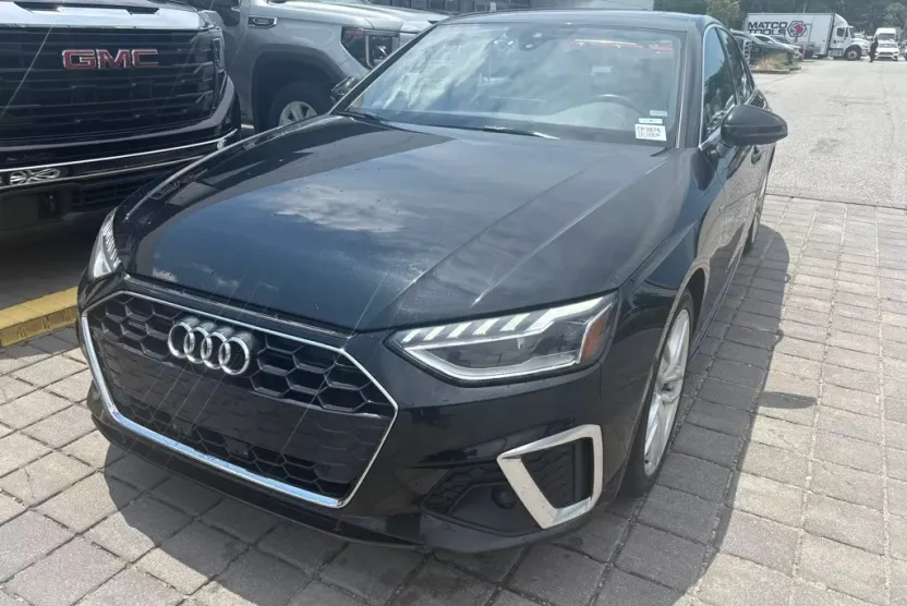 2024 Audi A4 S line Premium Plus 45 TFSI Quattro photo 1